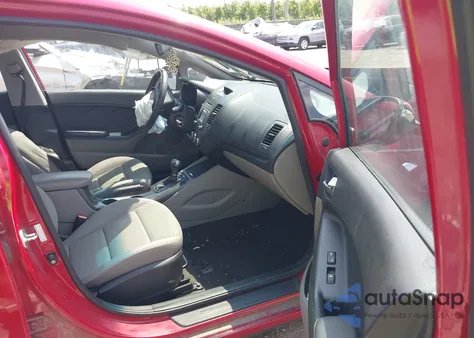 2016 Kia Forte Lx z USA, uszkodzony, nr VIN KNAFX4A66G5541614